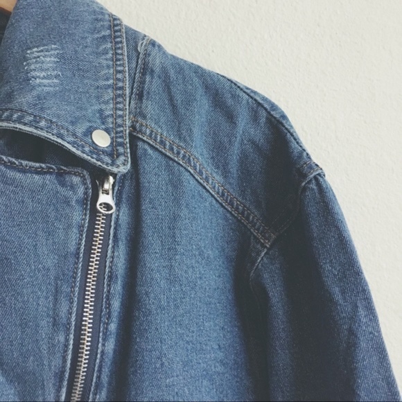 🏷 NWT Oversized distressed moto denim jacket - Picture 7 of 7
